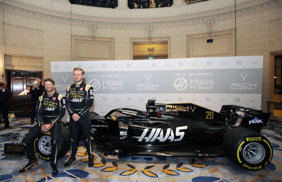 US-Rennstall Haas stellt neuen Rennwagen vor