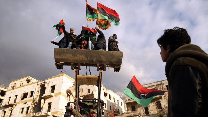 Libyen: Seit Jahren im Aufruhr: Bewohner der Stadt Benghazi.