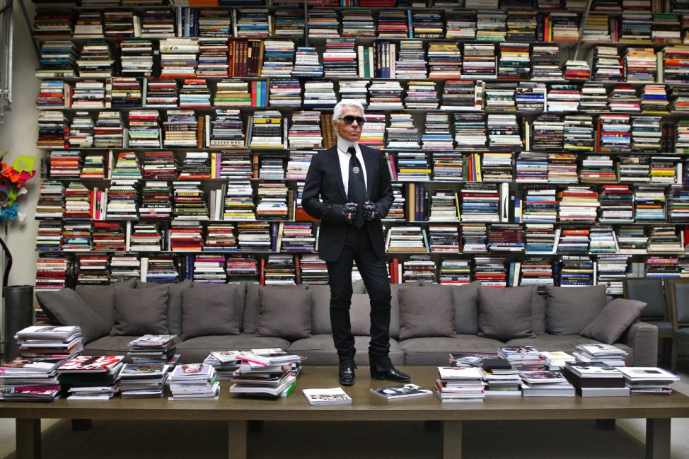EXCLUSIVE. Karl Lagerfeld poses in his studio - Paris