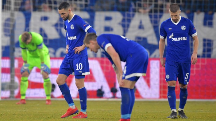 FC Schalke 04 v Manchester City - UEFA Champions League Round of 16: First Leg