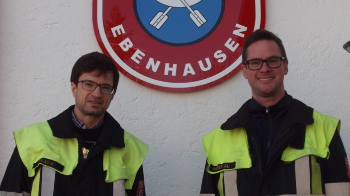 Feuerwehr Ebenhausen: Maximilian Glas (links) löst Alexander Kaiser als Kommandant der Feuerwehr Ebenhausen ab.