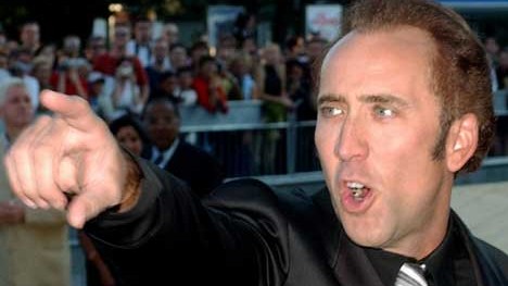 Sci-Fi und Altersweisheit in Venedig: Nicolas Cage spielt in Scotts "Matchstick Men" einen neurotischen Betrüger, aber eben nicht jene Variante, die in Casinos oder auf der Jet-Set-Ebene ihr Unwesen treibt, sondern einen bürgerlichen Kerl mit einem Putztick.
