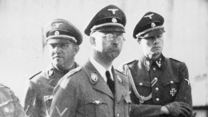 Metz, Heinrich Himmler; SS-Chef Heinrich Himmler mit Sepp Dietrich und Joachim Peiper