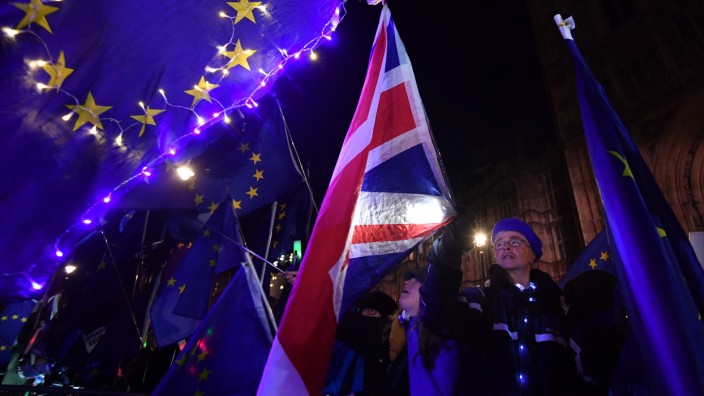 Brexit-Abstimmung: Brexit-Gegner demonstrieren vor dem britischen Parlament.
