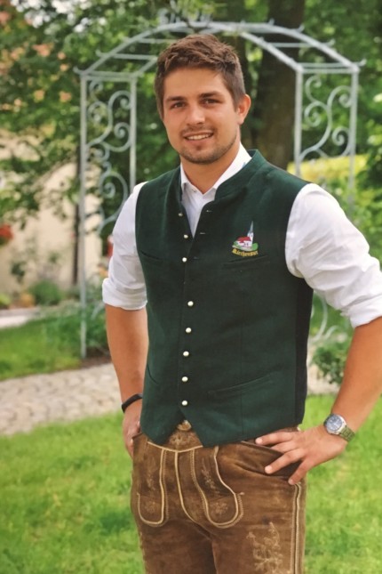 Wunschfunk: Tobias Löw arbeitet als Landwirt im Familienbetrieb in Kirchensur im oberbayerischen Landkreis Rosenheim. Er ist 23 Jahre alt.