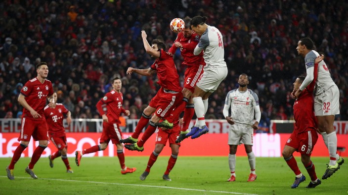 FC Bayern Muenchen v Liverpool - UEFA Champions League Round of 16: Second Leg