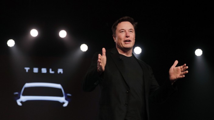 Elon Musk bei der Vorstellung des Tesla Model Y