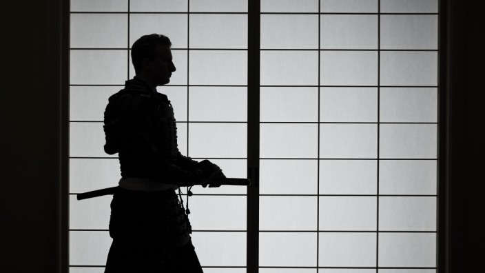 Kampfkunst: Samurai Ryūnosuke Ōtsuka - früher hieß er Markus Lösch. Foto: Lara Freiburger.