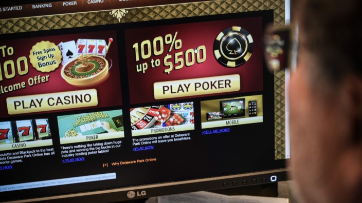 Online-Glücksspiele: Das Netz ist voll mit virtuellen Casino-Angeboten. Die sollen in Deutschland bald erstmals legal werden - und das ruft den Fiskus auf den Plan.