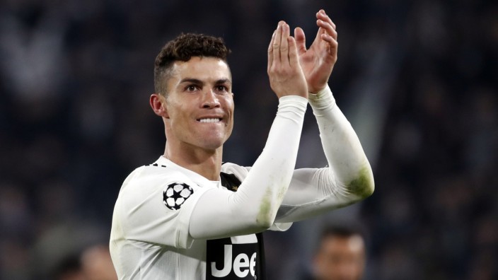 Fußball: Ronaldo im Trikot von Juventus Turin.