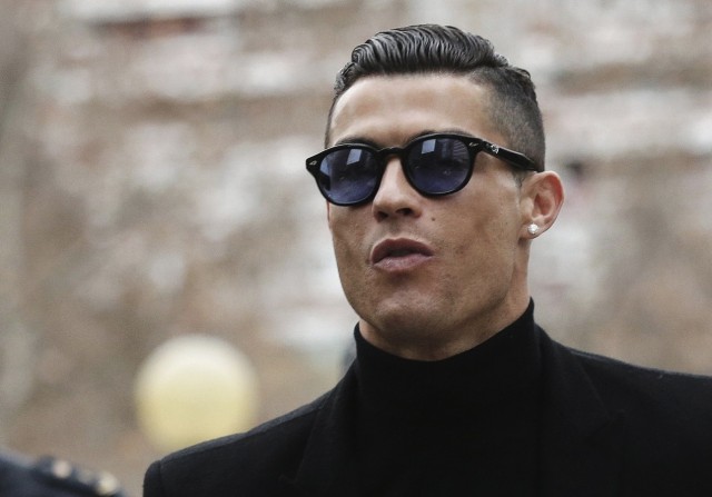 Ronaldo eröffnet Haartransplantations-Zentrum in Madrid
