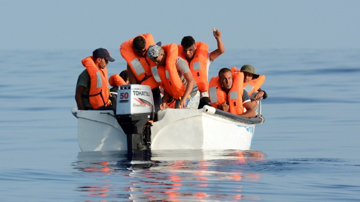 Flüchtlinge im Mittelmeer vor der lybischen Küste