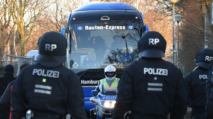 Polizeieinsatz beim  Spiel Werder Bremen - Hamburger SV