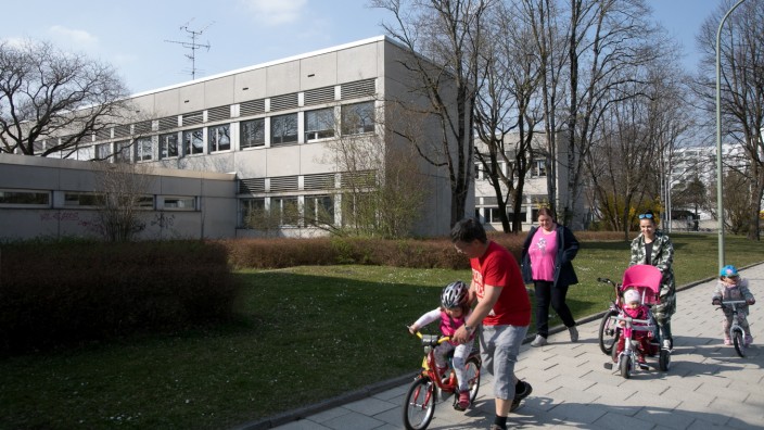 Eduard-Spranger-Schule im Hasenbergl PCB