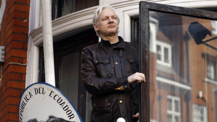 Enthüllungsplattform: Der Wikileaks-Gründer lebt seit 2012 in der ecuadorianischen Botschaft - und fürchtet seit einiger Zeit, dass er das Gebäude verlassen muss.