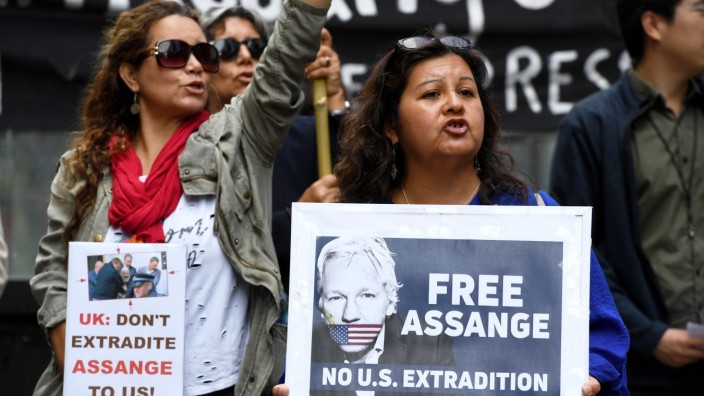 Protest gegen Verhaftung von Assange