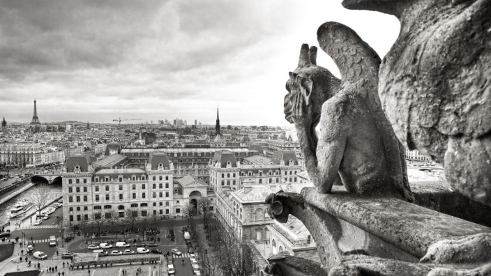 Frankreich: Notre-Dame ließe sich auf verschiedene Arten rekonstruieren. Welches Stadium also wählt man aus?