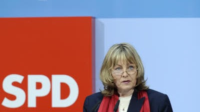 Linken-Politikerin wechselt zur SPD: Die frühere stellvertretende PDS-Vorsitzende Sylvia-Yvonne Kaufmann hat die Seiten gewechselt und ist der SPD beigetreten