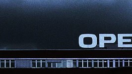 Streit über die Opel-Rettung: Trotz der Rettung werden bei Opel Arbeitsplätze wegfallen: Am stärksten betroffen ist nach bislang vorliegenden Informationen das Bochumer Werk.