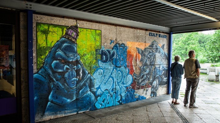 Street-Art-Projekt im Quiddezentrum in Neuperlach. Künstlerkollektiv Der blaue Vogel.