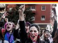 Frauen in der ganzen Welt gehen am Women's Day auf die Strasse