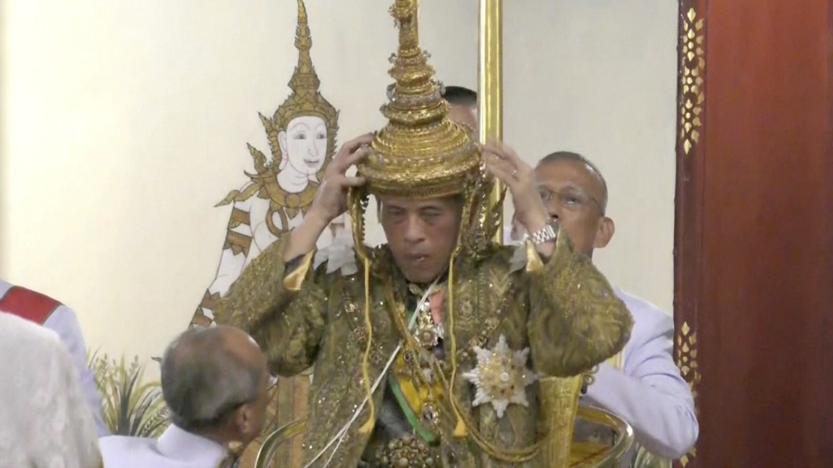 Rama X. zum König von Thailand gekrönt - Panorama - SZ.de