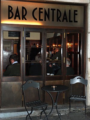 Bar Centrale, Fischhaber