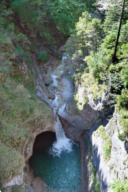 Die Poellatschlucht bei Schwangau mit Wasserfall