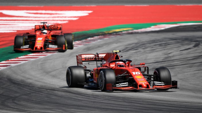 Formel 1 in Barcelona: Charles Leclerc (re.) und Sebastian Vettel fuhren in Barcelona wieder nur hinterher.