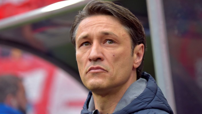 FC Bayern - Trainer Niko Kovac beim Spiel gegen RB Leipzig