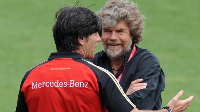 DFB-Trainingslager in Südtirol - Reinhold Messner