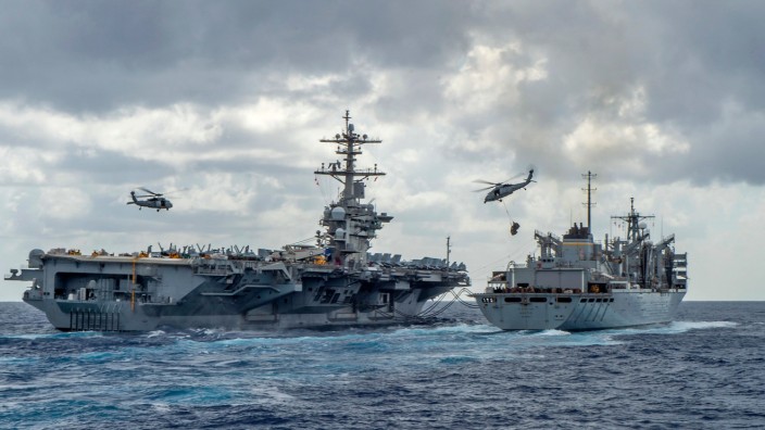 Spannung im Nahen Osten: Der Flugzeugträger USS Abraham Lincoln 2019 im Arabischen Golf.
