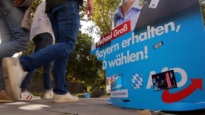 Wahlplakat der Partei AfD Alternative für Deutschland zur Landtagsswahl Bayern mit Aufschrift Bayern