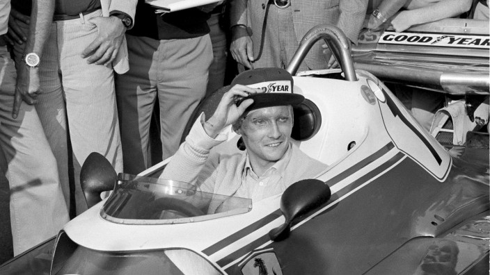 Kondolenzbuch: Seit seinem Unfall 1976 auf dem Nürburgring hatte Lauda immer wieder mit gesundheitlichen Problemen zu kämpfen.