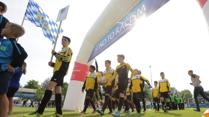 Moosburg: Am Jugendfußballturnier am Samstag und Sonntag, 8. und 9. Juni, in Moosburg werden knapp 1000 Nachwuchskicker teilnehmen.