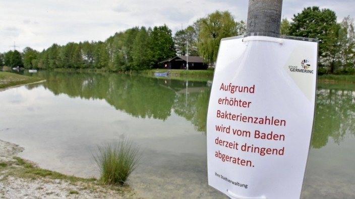 Gesundheitsamt: Im Germeringer See sollte man nicht baden. Dieser Warnhinweis des Gesundheitsamtes ist inzwischen wieder entfernt worden.