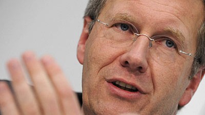 Automobilzulieferer: Spricht sich für eine Integration der angeschlagenen Schaeffler-Gruppe in den Continental-Konzern aus: Niedersachsens Ministerpräsident Christian Wulff (CDU).