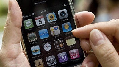 Apple: iPhone: Das iPhone: Noch immer inspiriert es mit der einfachen Bedienung per Fingerzeig und dem minimalistischen Design die Mobilfunkbranche.