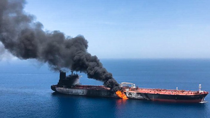 Angriffe auf Tanker: Eine Reederei hat am Donnerstag einen Angriff auf einen ihrer Tanker im Golf von Oman bestätigt.