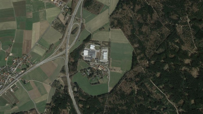 Gewerbegebiet Schorn: Das östlich des Autobahndreiecks gelegene Gewerbegebiet Schorn soll in den nächsten Jahren zu einem Hightech-Standort ausgebaut werden.