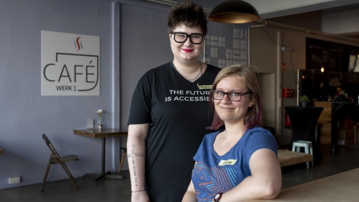 Netzwerke: Spieleentwicklerinnen und Verfechterinnen von mehr Diversität: Rebekka Niederländer und Caroline Flesch (von links).