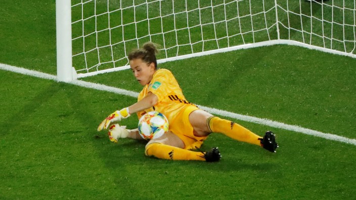 Women's World Cup - Group D - Scotland v Argentina