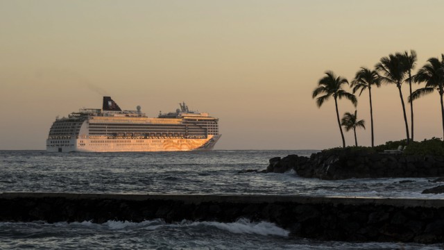 Glint Of Sunset On The Cruise Ship Ms Pride Of America Norwegian Cruise Line Off Kailua Kona Kailu