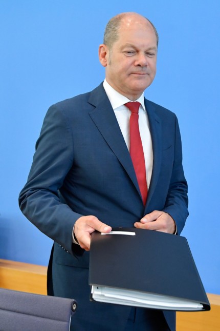 Finanzminister: Olaf Scholz, Finanzminister und Vizechef der SPD, mit neuem Etat und bewährter Krawatte.