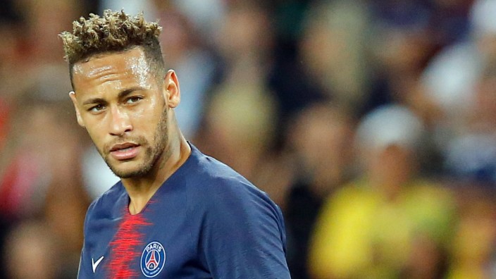 Wechselspekulationen um Neymar