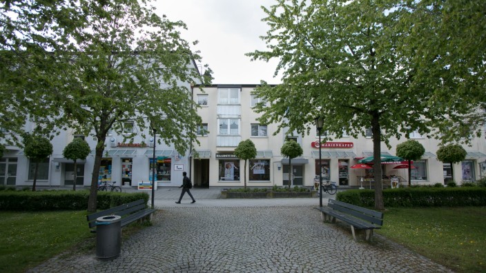Maximilian-Kolbe-Allee 4-12 in Neuperlach Süd