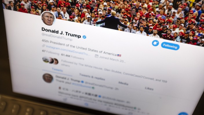 Online-Benimmregeln: Trumps Twitter-Account wird von ihm wederholt genutzt, um Personen zu beschimpfen und zu diffamieren.