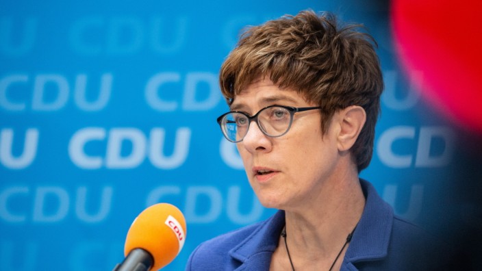CDU-Chefin Annegret Kramp-Karrenbauer in Berlin