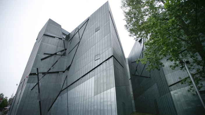 Jüdisches Museum Berlin: Der von Daniel Libeskind entworfene Erweiterungsbau des Jüdischen Museums Berlin, auf der Lindenstraße in Kreuzberg, öffnete vor 20 Jahren seine Türen.