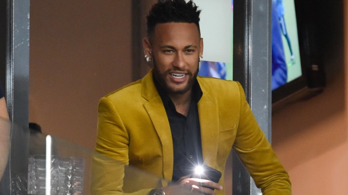 Transferblog: Weilte zuletzt in Brasilien: Der verletzte Neymar gibt bei der Copa América ein Interview